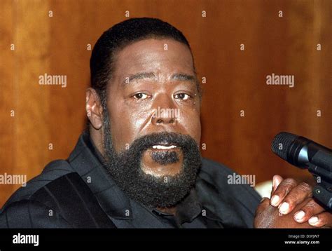 how tall was barry white|barry white death controversy.